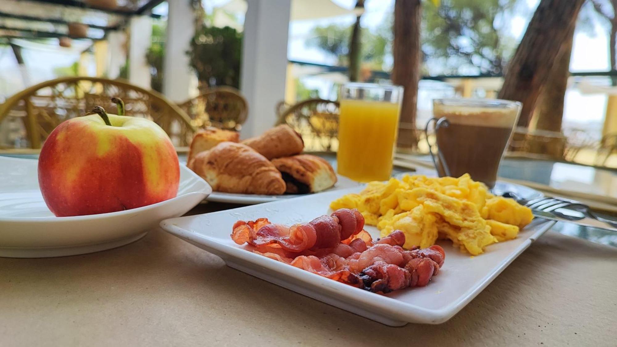 Hotel Oromana Алькала-де-Гвадаира Экстерьер фото